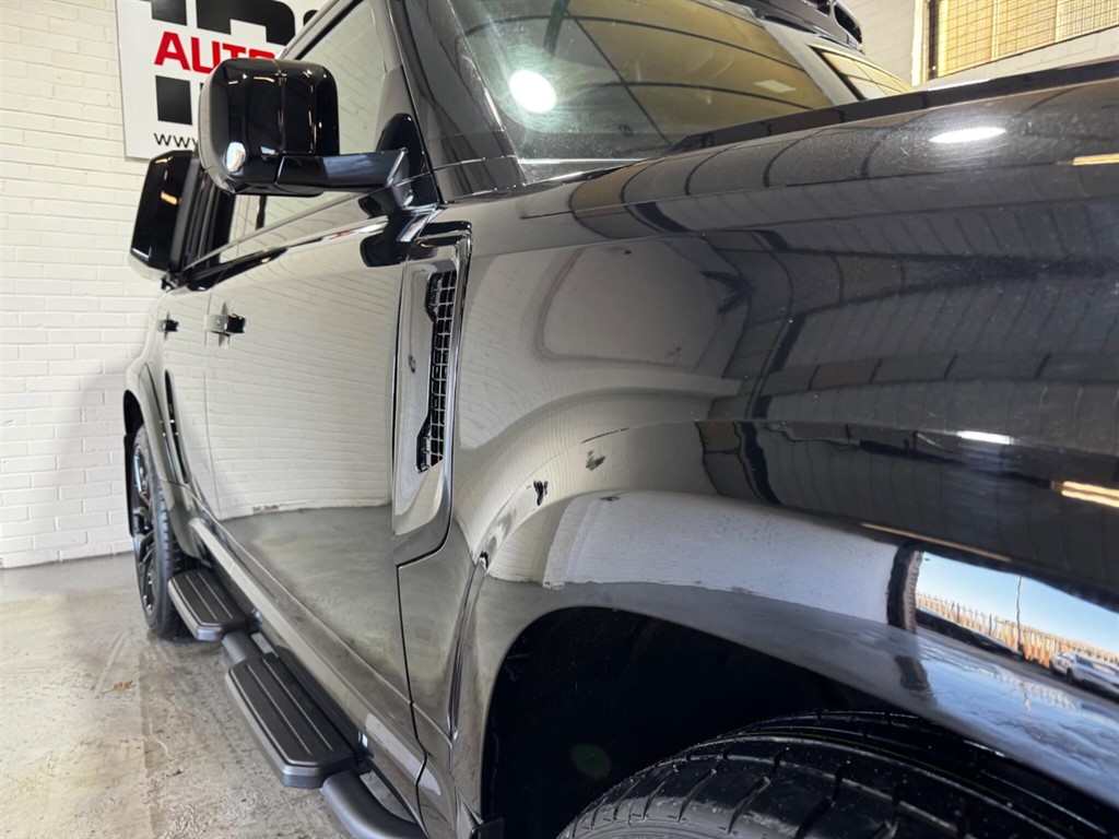 Used Land Rover Defender 2023 for sale - 76957187: Photo 16