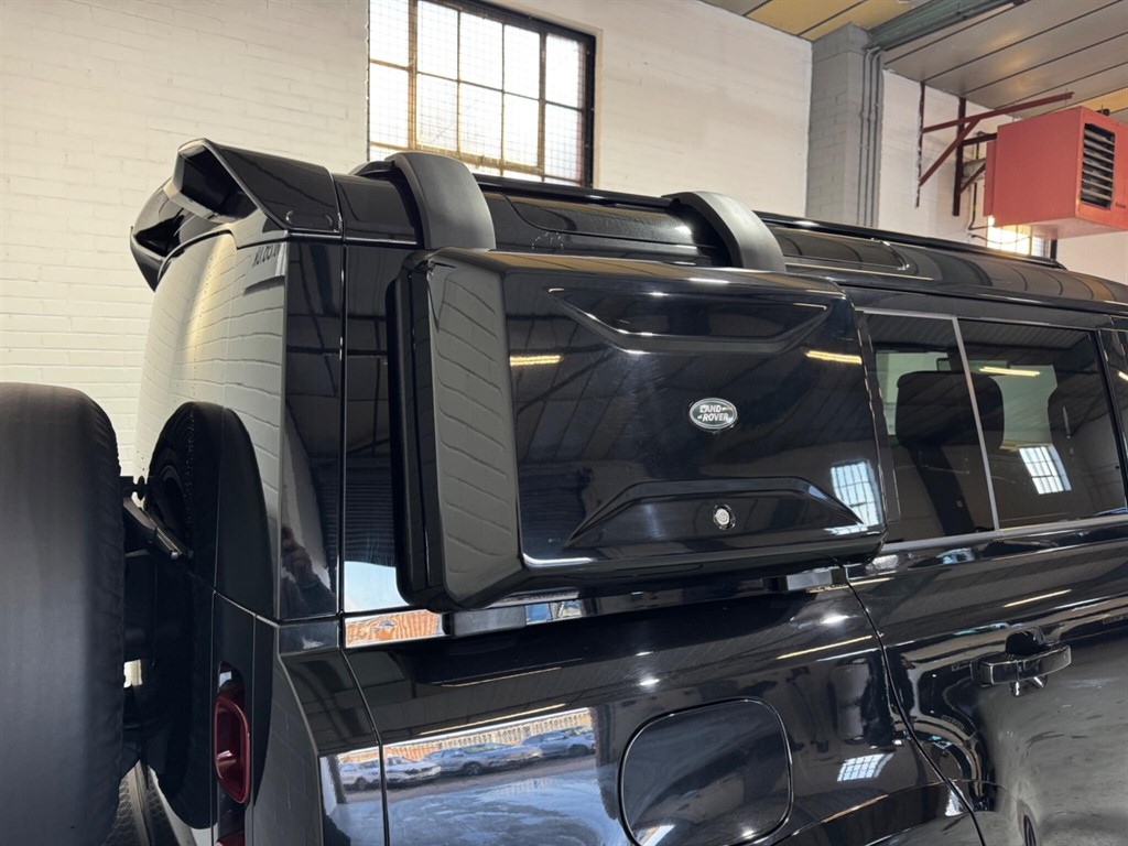 Used Land Rover Defender 2023 for sale - 76957187: Photo 23