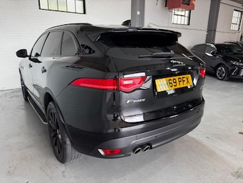 Used Jaguar F-Pace 2019 for sale - 75513299: Photo
