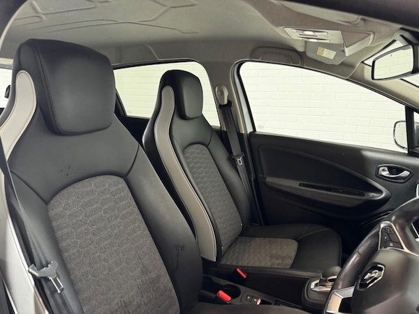 Used Renault Zoe 2021 for sale - 76170573: Photo 6