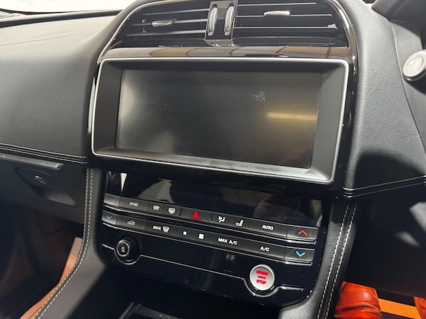 Used Jaguar F-Pace 2018 for sale - 76129201: Photo 25