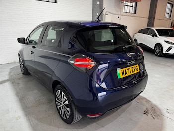 Used Renault Zoe 2021 for sale - 76971645: Photo