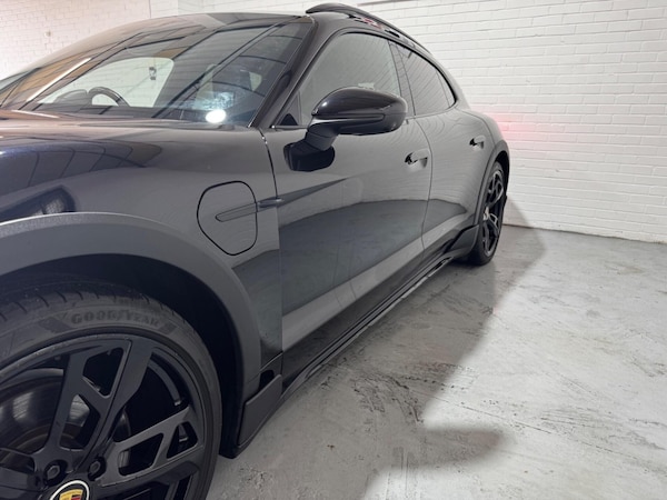 Used Porsche Taycan 2021 for sale - 75663104: Photo 12