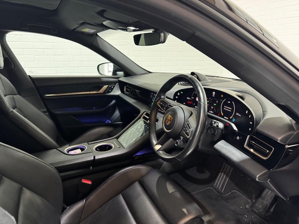 Used Porsche Taycan 2021 for sale - 75663104: Photo 19