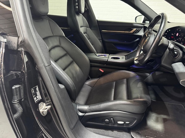 Used Porsche Taycan 2021 for sale - 75663104: Photo 21