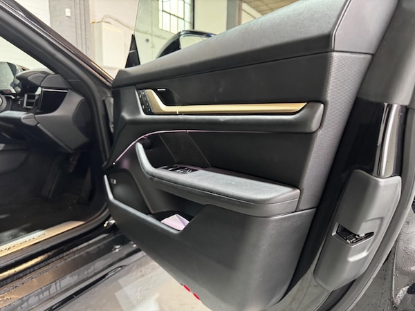 Used Porsche Taycan 2021 for sale - 75663104: Photo 26