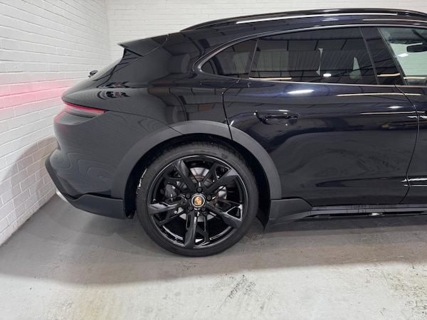 Used Porsche Taycan 2021 for sale - 75663104: Photo 33