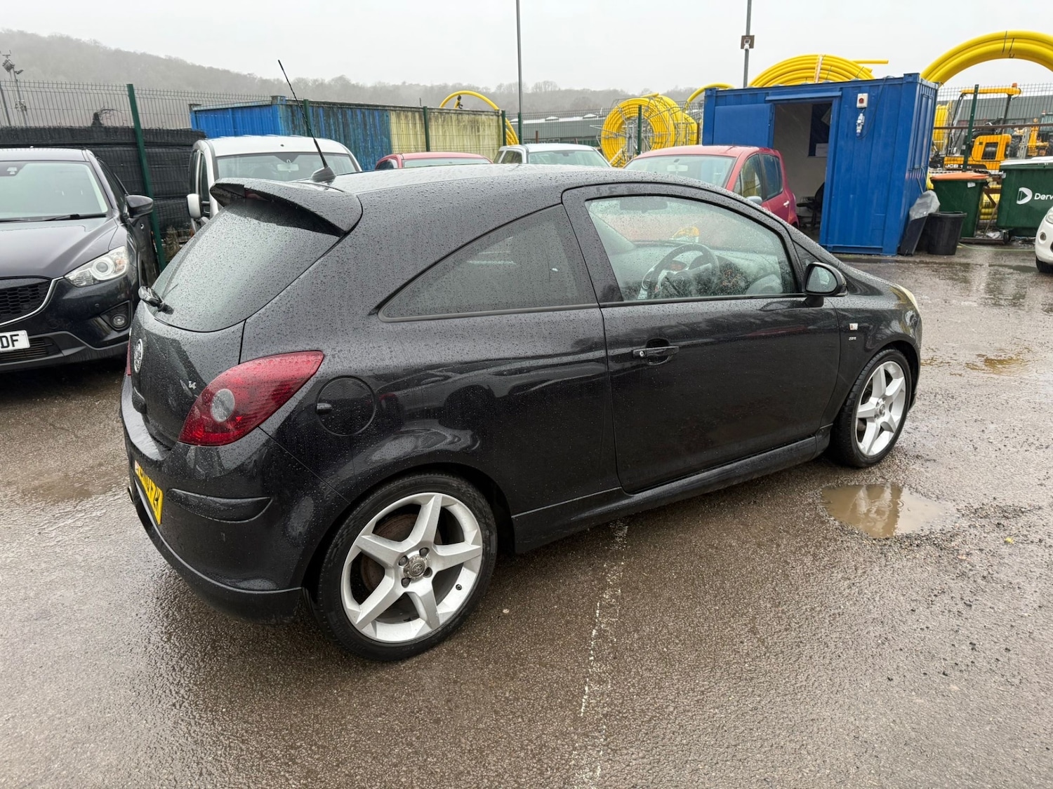 Used Vauxhall Corsa 2010 for sale - 77681943: Photo 2