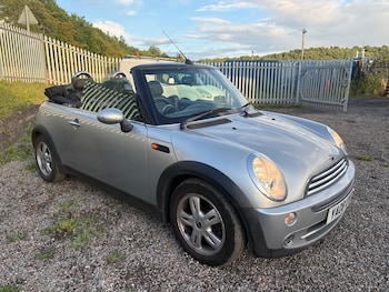 Used MINI Convertible 2008 for sale - 75301636: Photo