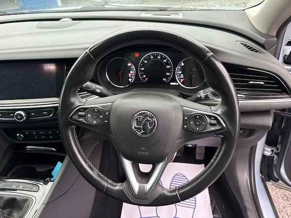 Used Vauxhall Insignia 2017 for sale - 76161605: Photo 9