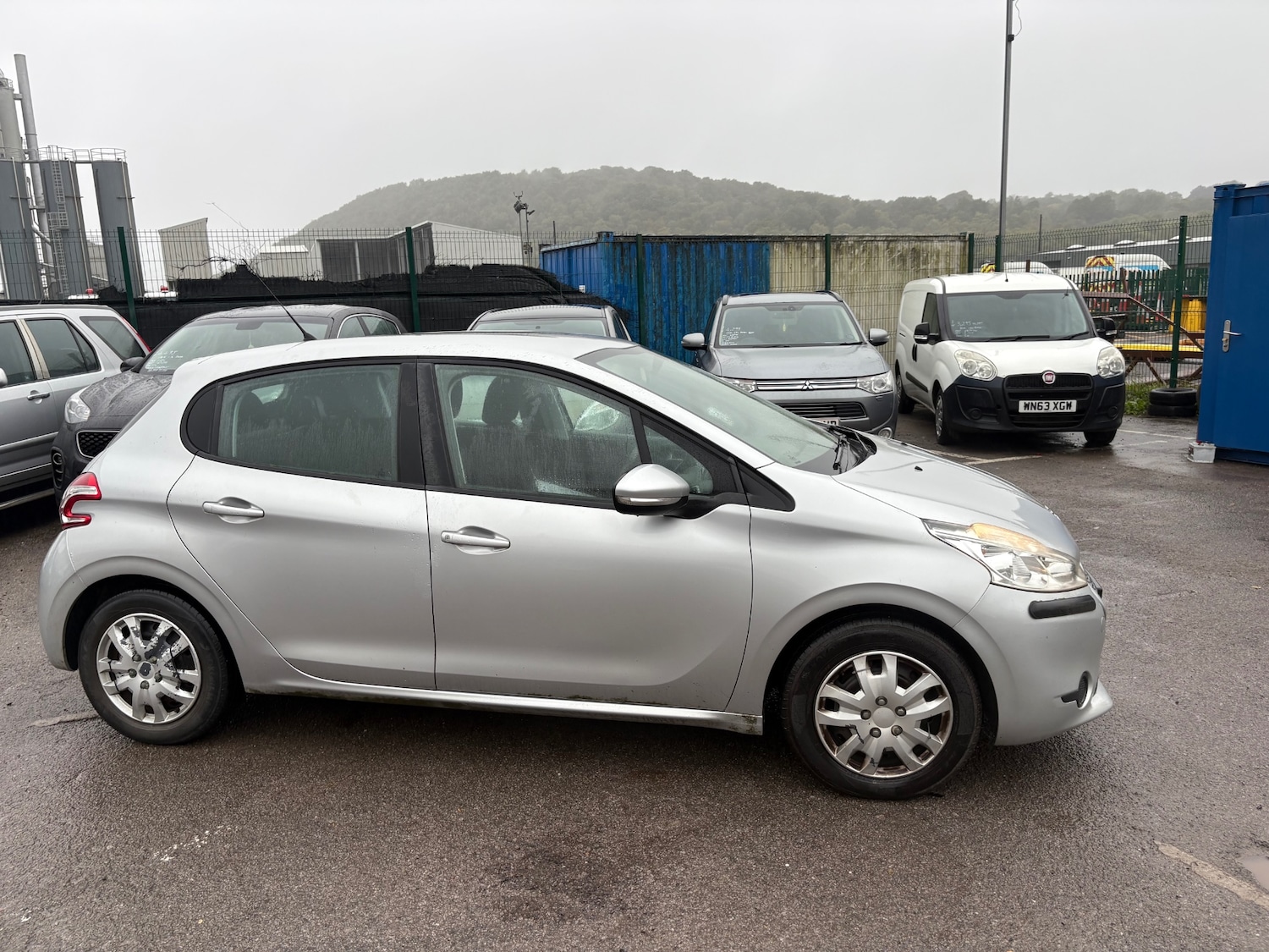 Used Peugeot 208 2019 for sale - 76163791: Photo 2