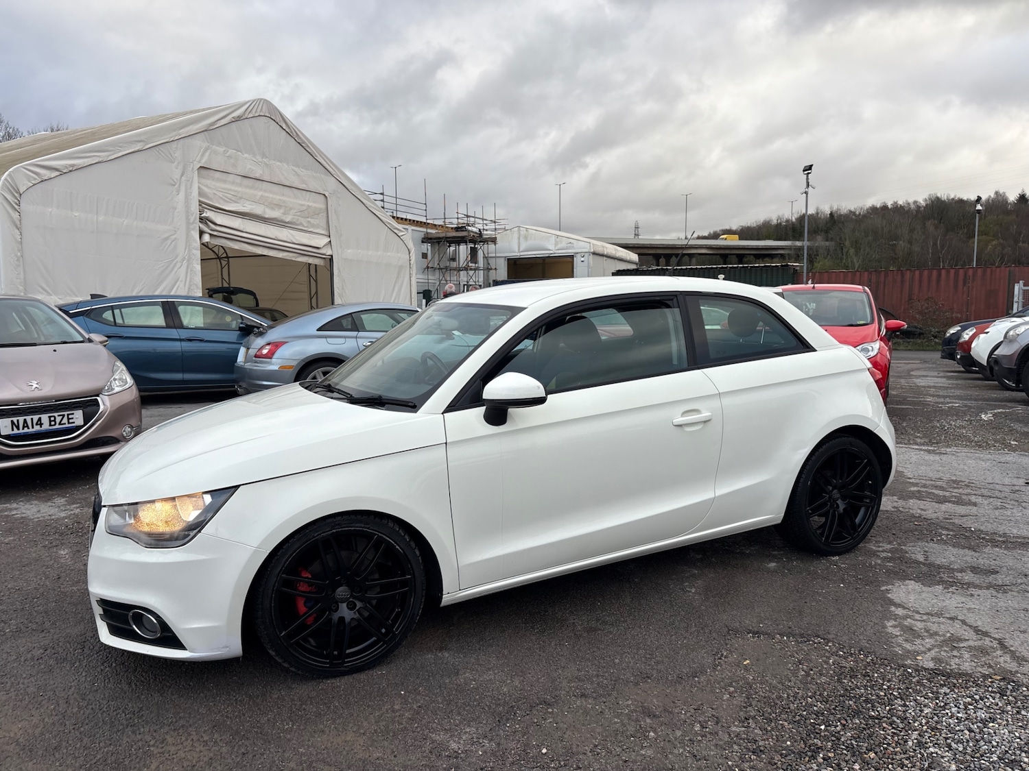 Used Audi A1 2011 for sale - 76682659: Photo 6