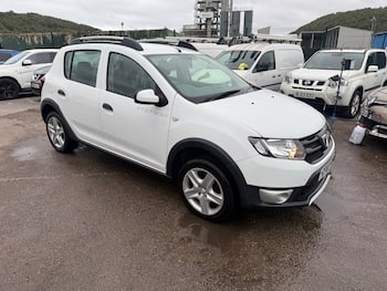 Used Dacia Sandero Stepway 2014 for sale - 79825631: Photo