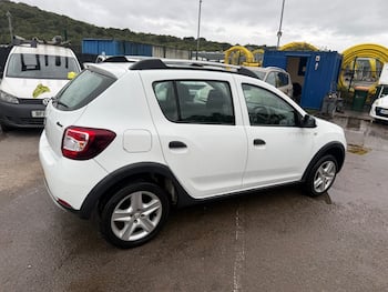Used Dacia Sandero Stepway 2014 for sale - 79825631: Photo