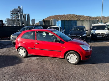 Used Ford Fiesta 2004 for sale - 76626055: Photo