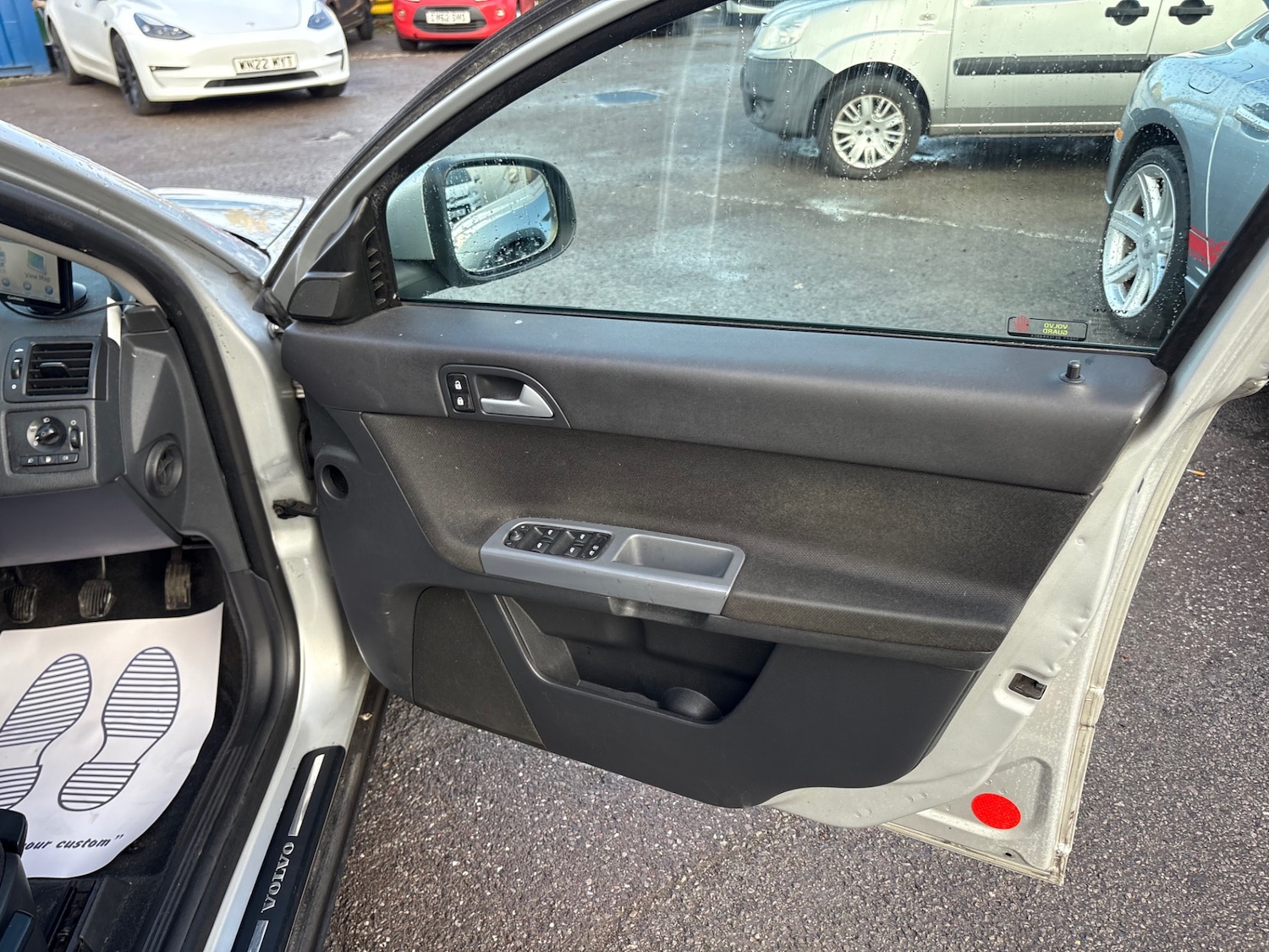 Used Volvo V50 2010 for sale - 77377820: Photo 14