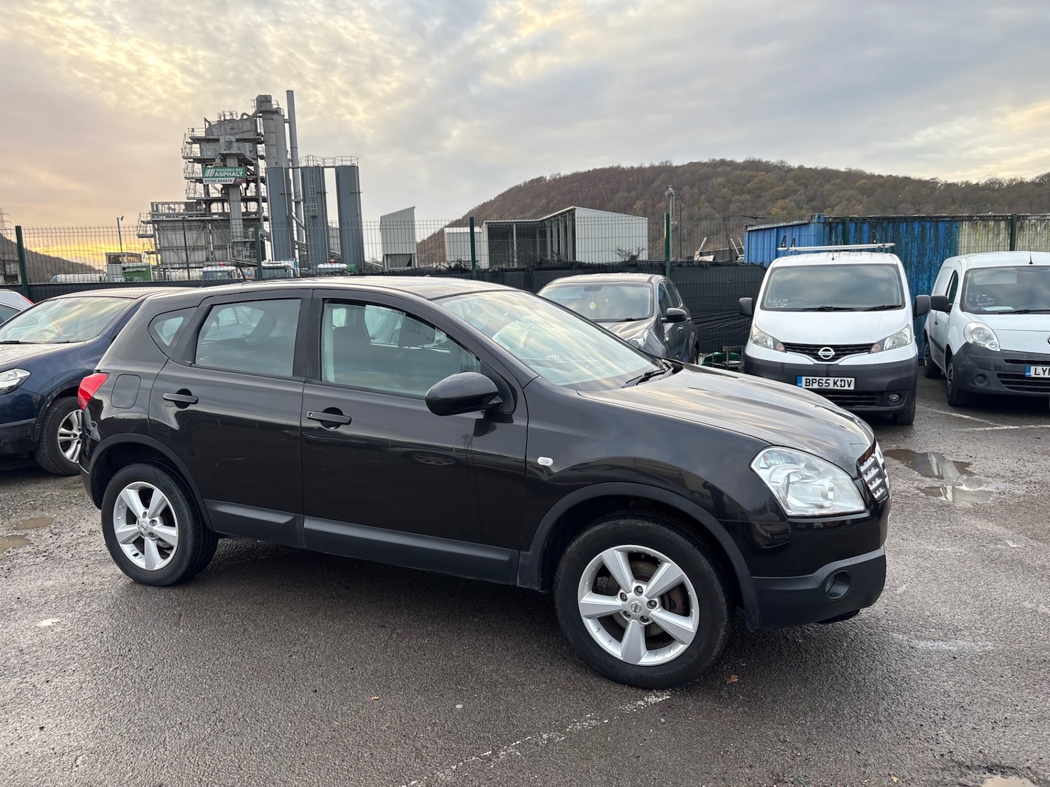 Used Nissan Qashqai 2009 for sale - 76737989: Photo 2