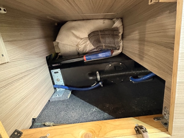 Used Volkswagen Crafter 2010 for sale - 75681473: Photo 37