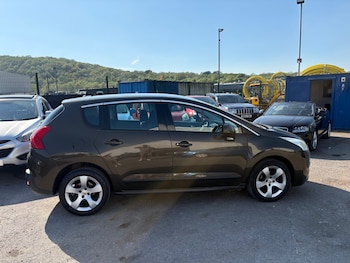 Used Peugeot 3008 2010 for sale - 78392995: Photo