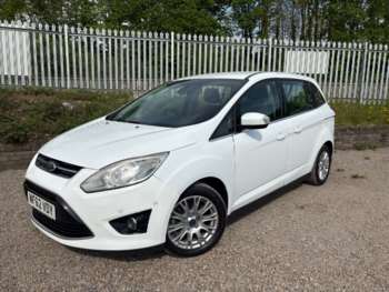 2012 (62) - 1.6 Titanium 5dr - 1 Owner - 7 Seater 2 x keys -