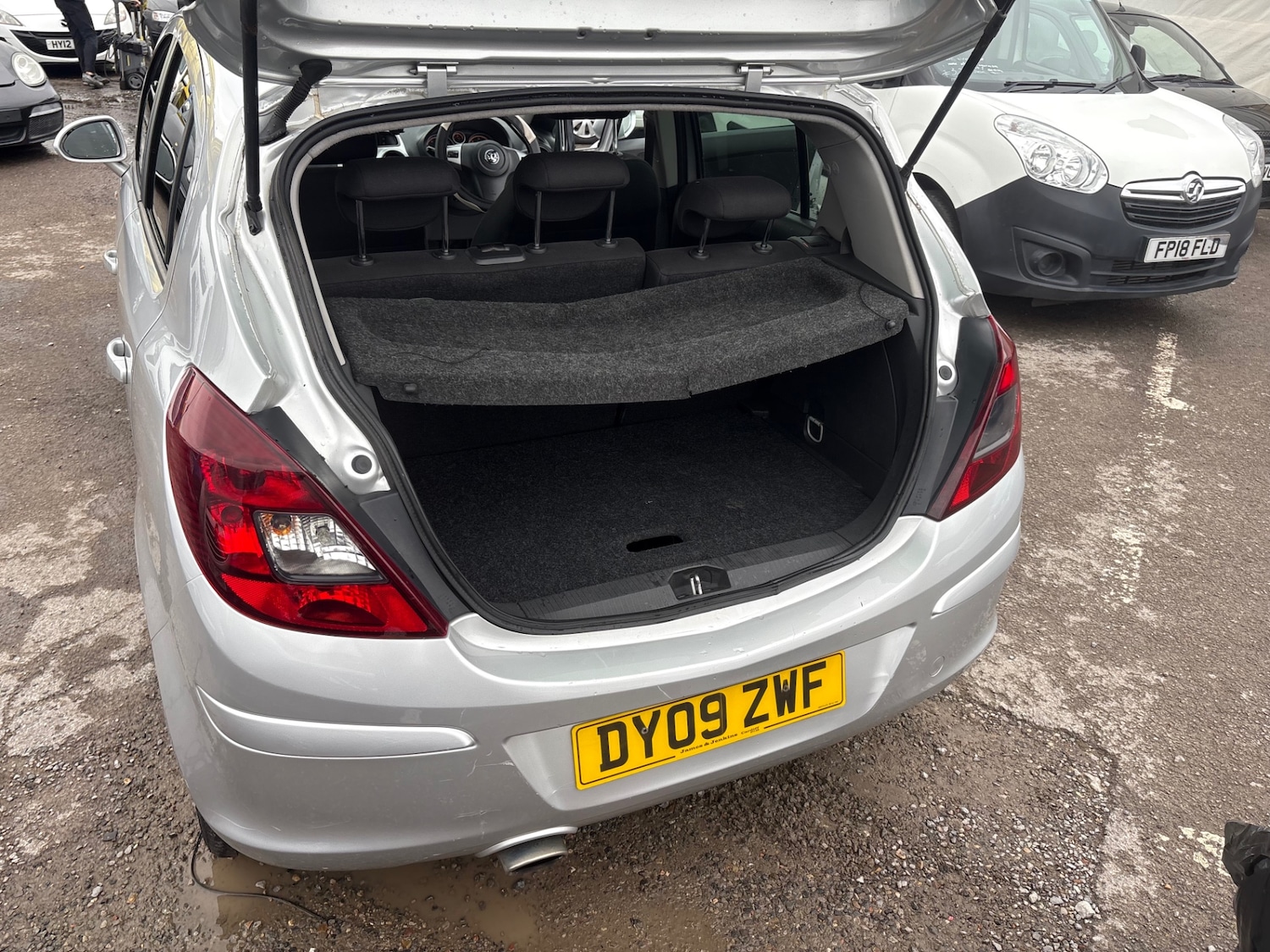 Used Vauxhall Corsa 2009 for sale - 78132169: Photo 17