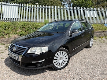 2010 (60) - 2.0 Highline Plus BlueMotion - Top Spec - Sat nav / Full leather - 5-Door