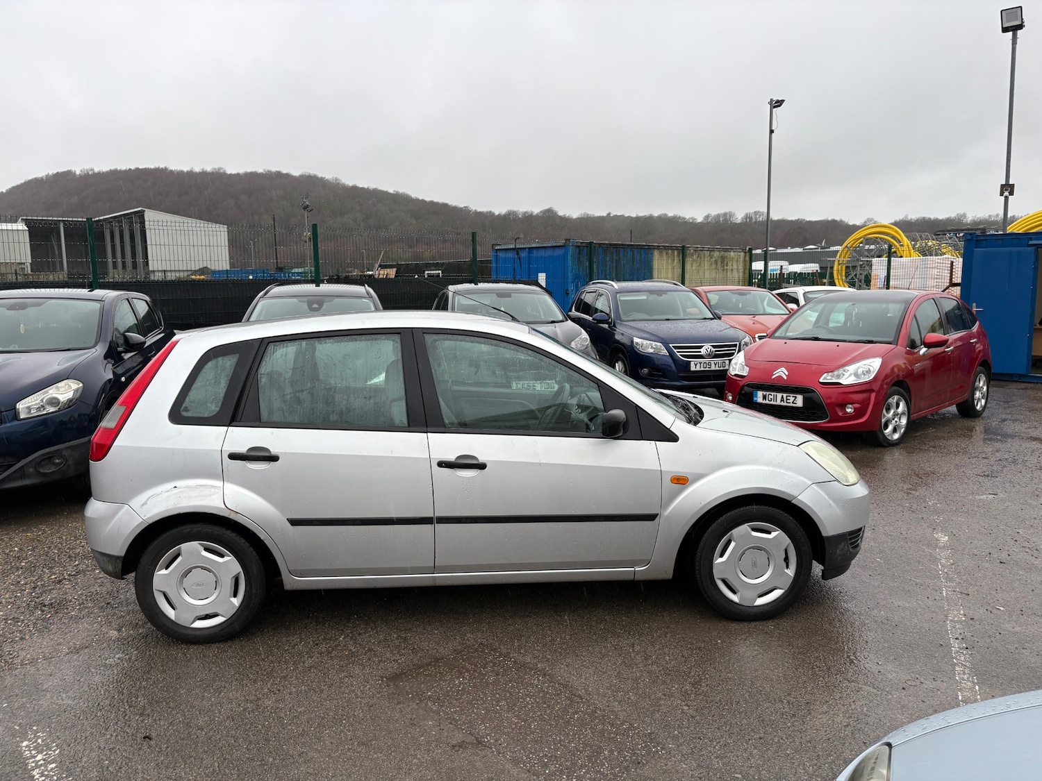 Used Ford Fiesta 2002 for sale - 76946090: Photo 2