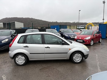 Used Ford Fiesta 2002 for sale - 76946090: Photo