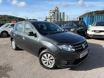 Used Dacia Sandero 2015 for sale - 75968570: Photo