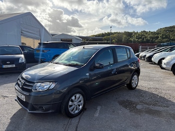 Used Dacia Sandero 2015 for sale - 75968570: Photo