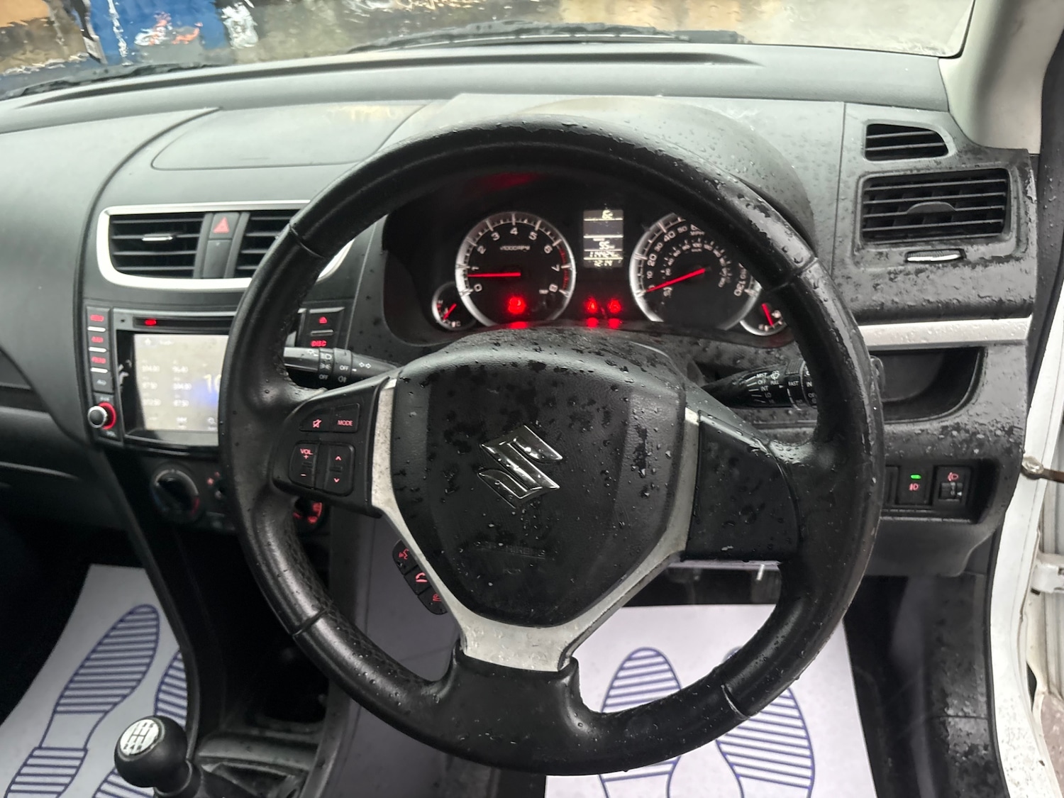 Used Suzuki Swift 2015 for sale - 76835076: Photo 11