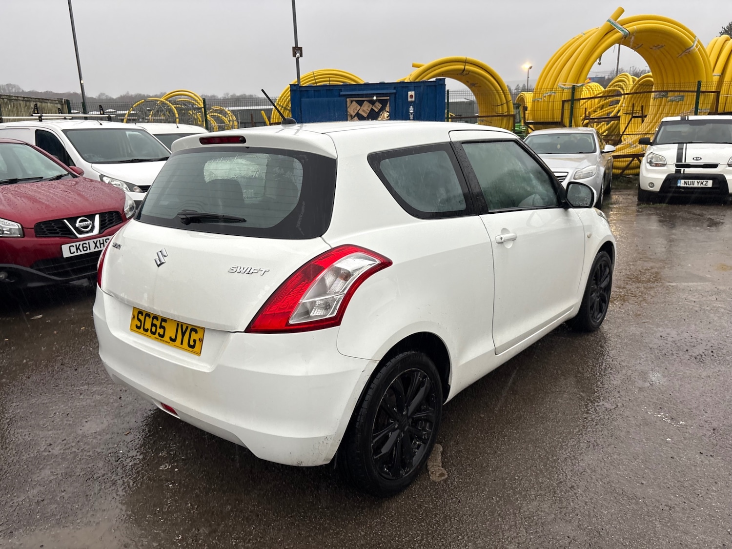 Used Suzuki Swift 2015 for sale - 76835076: Photo 3