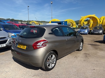 Used Peugeot 208 2012 for sale - 78433686: Photo