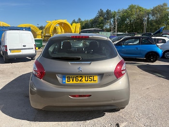 Used Peugeot 208 2012 for sale - 78433686: Photo