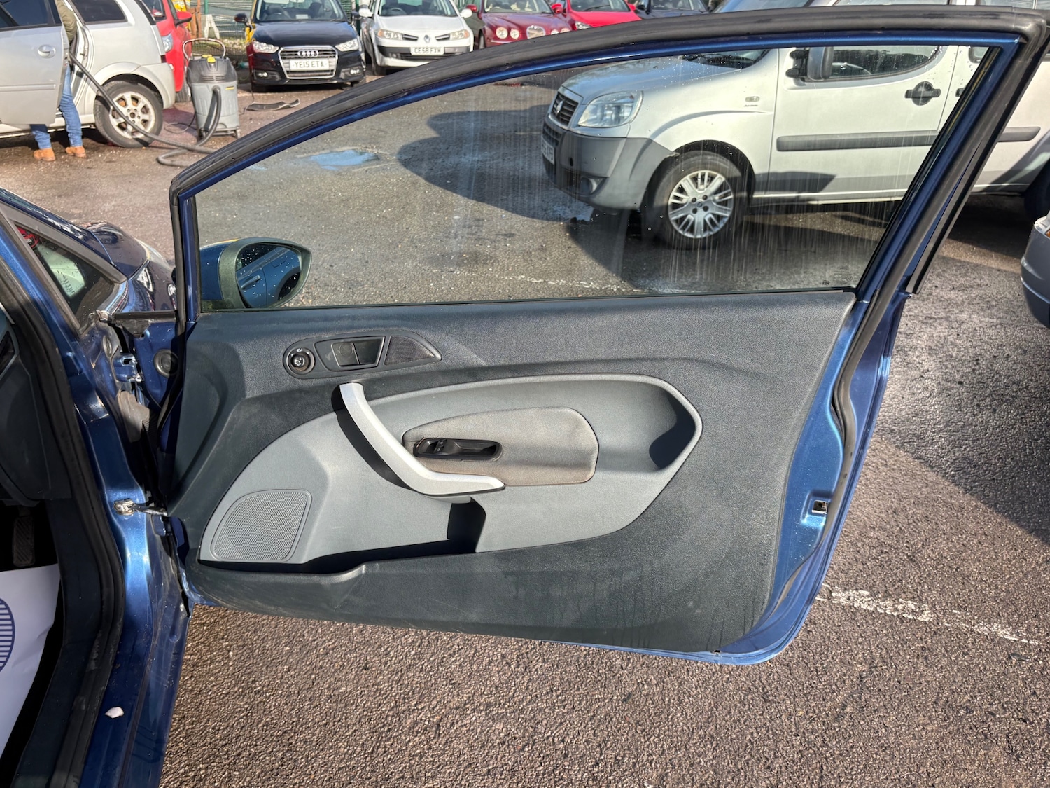 Used Ford Fiesta 2009 for sale - 77336658: Photo 15