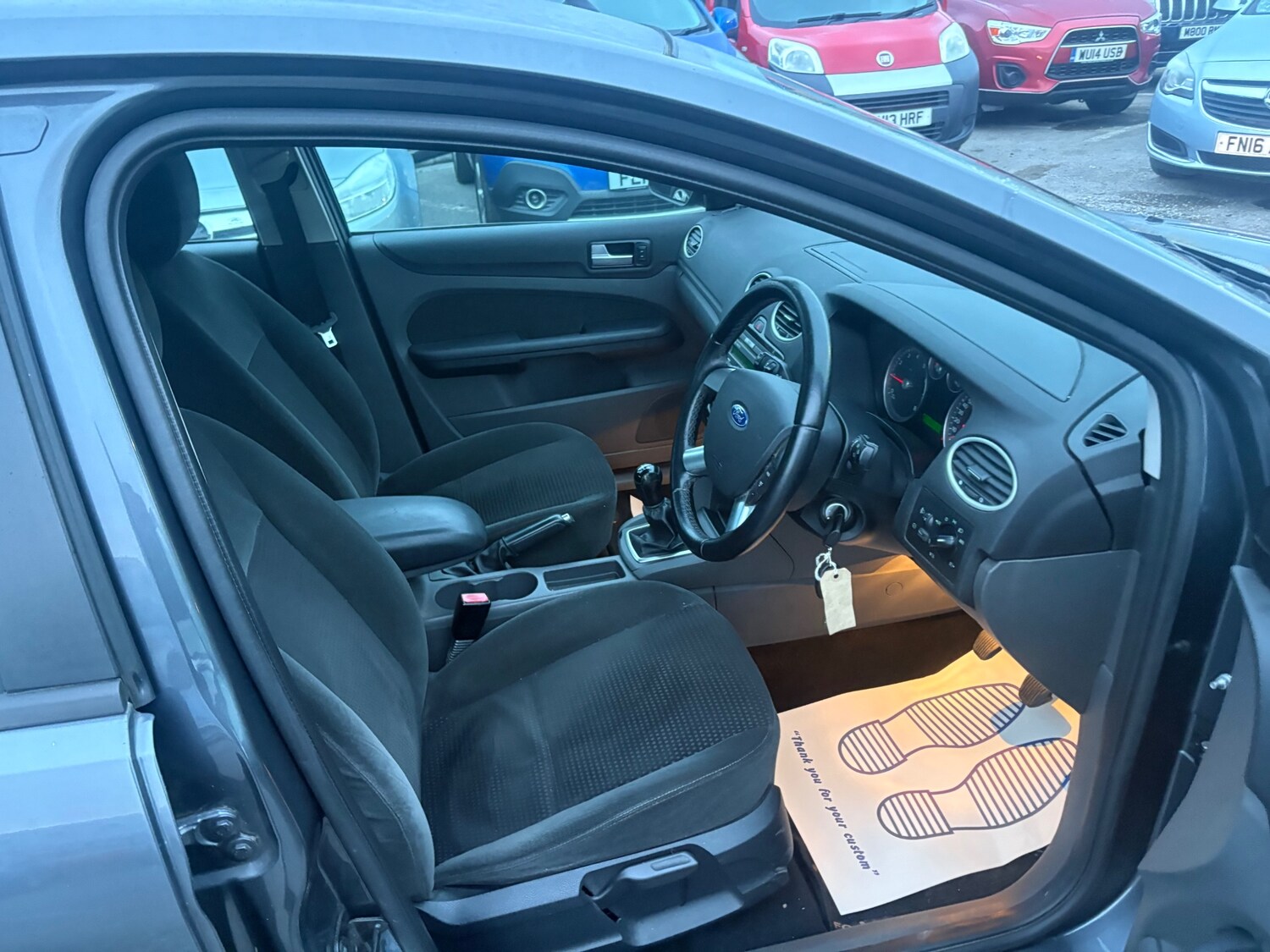 Used Ford Focus 2005 for sale - 78187212: Photo 8