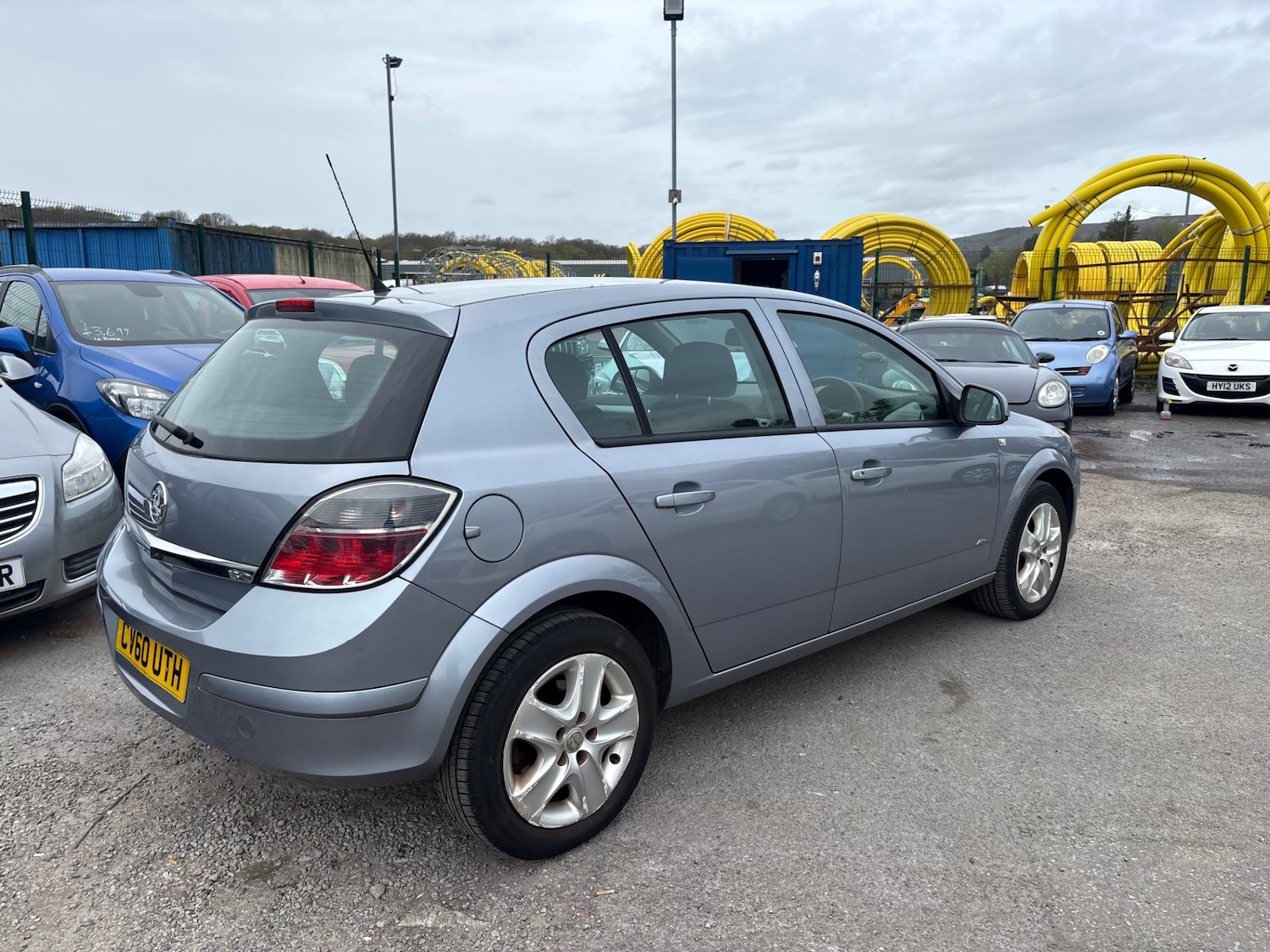 Used Vauxhall Astra 2010 for sale - 78198141: Photo 2