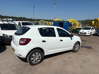 Used Dacia Sandero 2016 for sale - 79513024: Photo