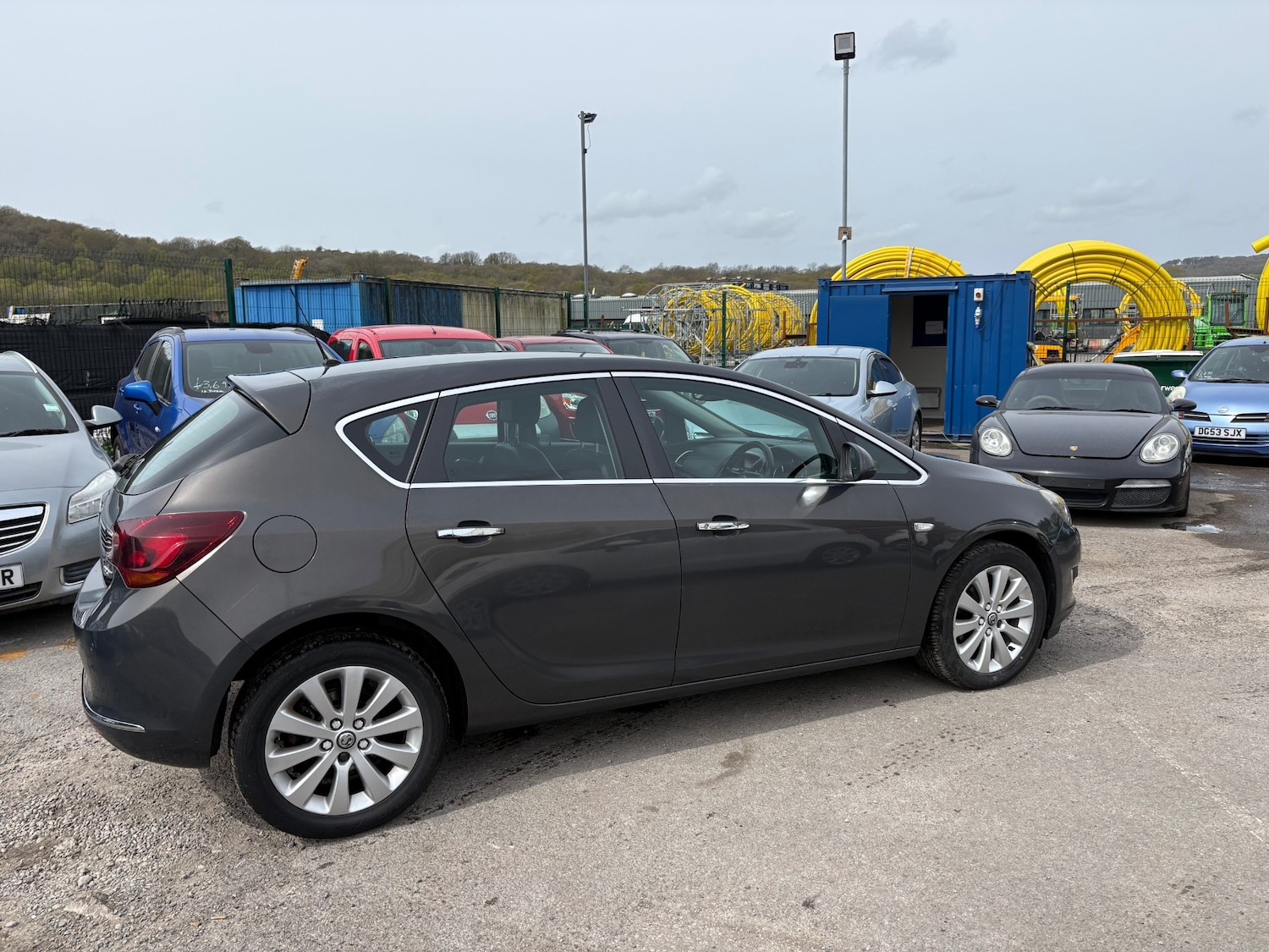 Used Vauxhall Astra 2012 for sale - 78197442: Photo 2
