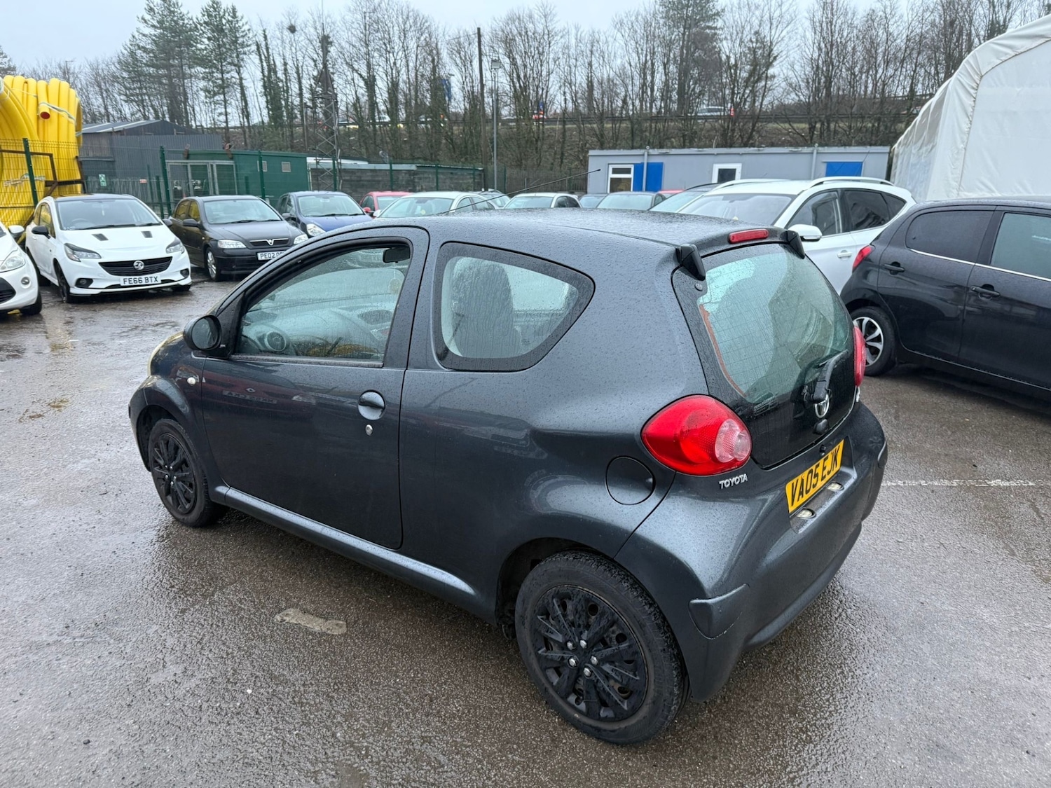 Used Toyota AYGO 2005 for sale - 77681970: Photo 4