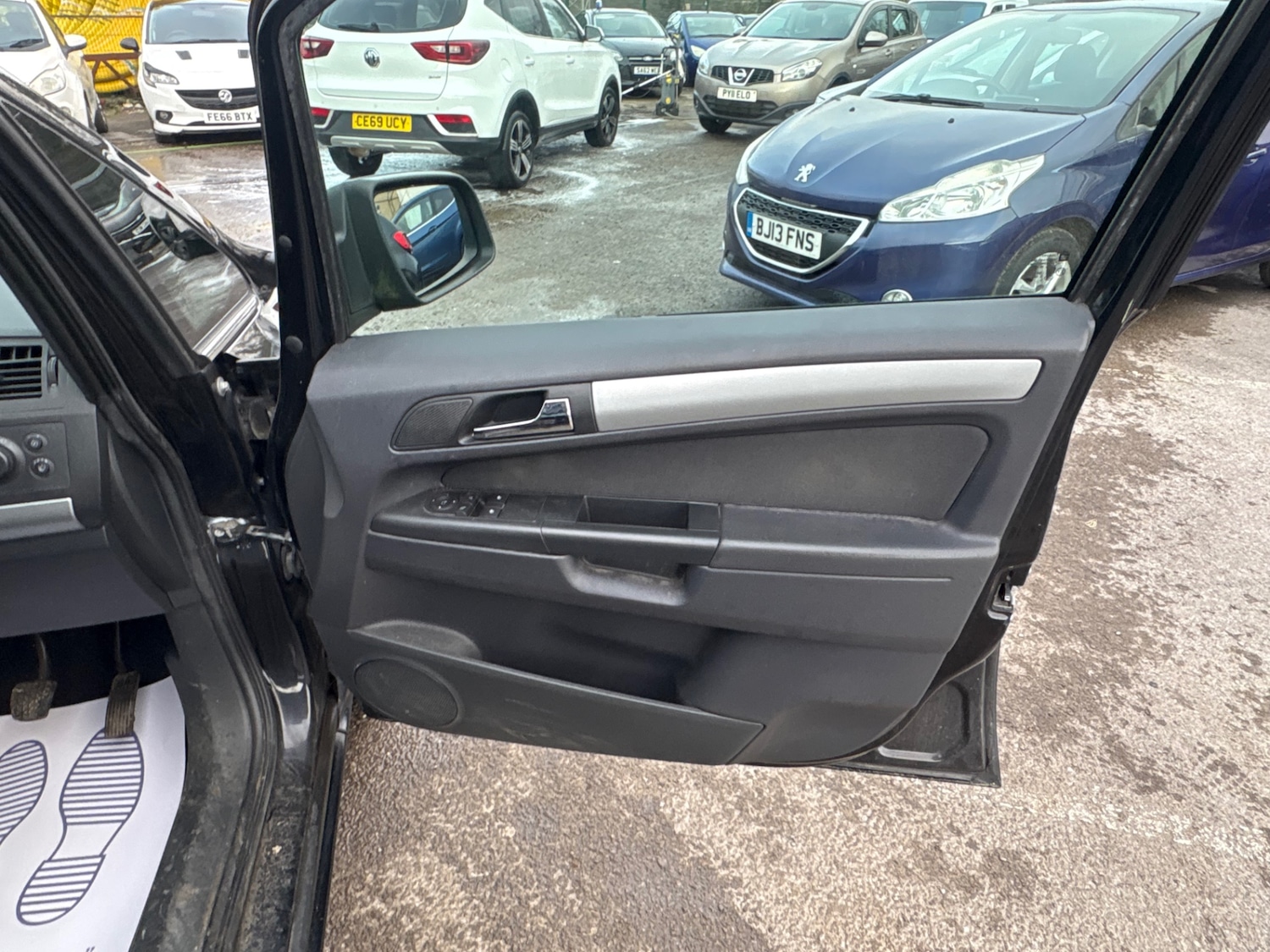 Used Vauxhall Zafira 2011 for sale - 77607188: Photo 12