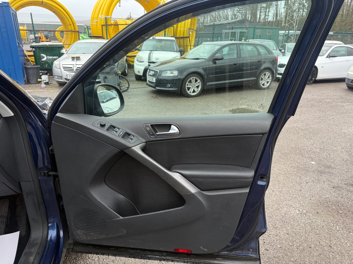 Used Volkswagen Tiguan 2009 for sale - 76879752: Photo 10