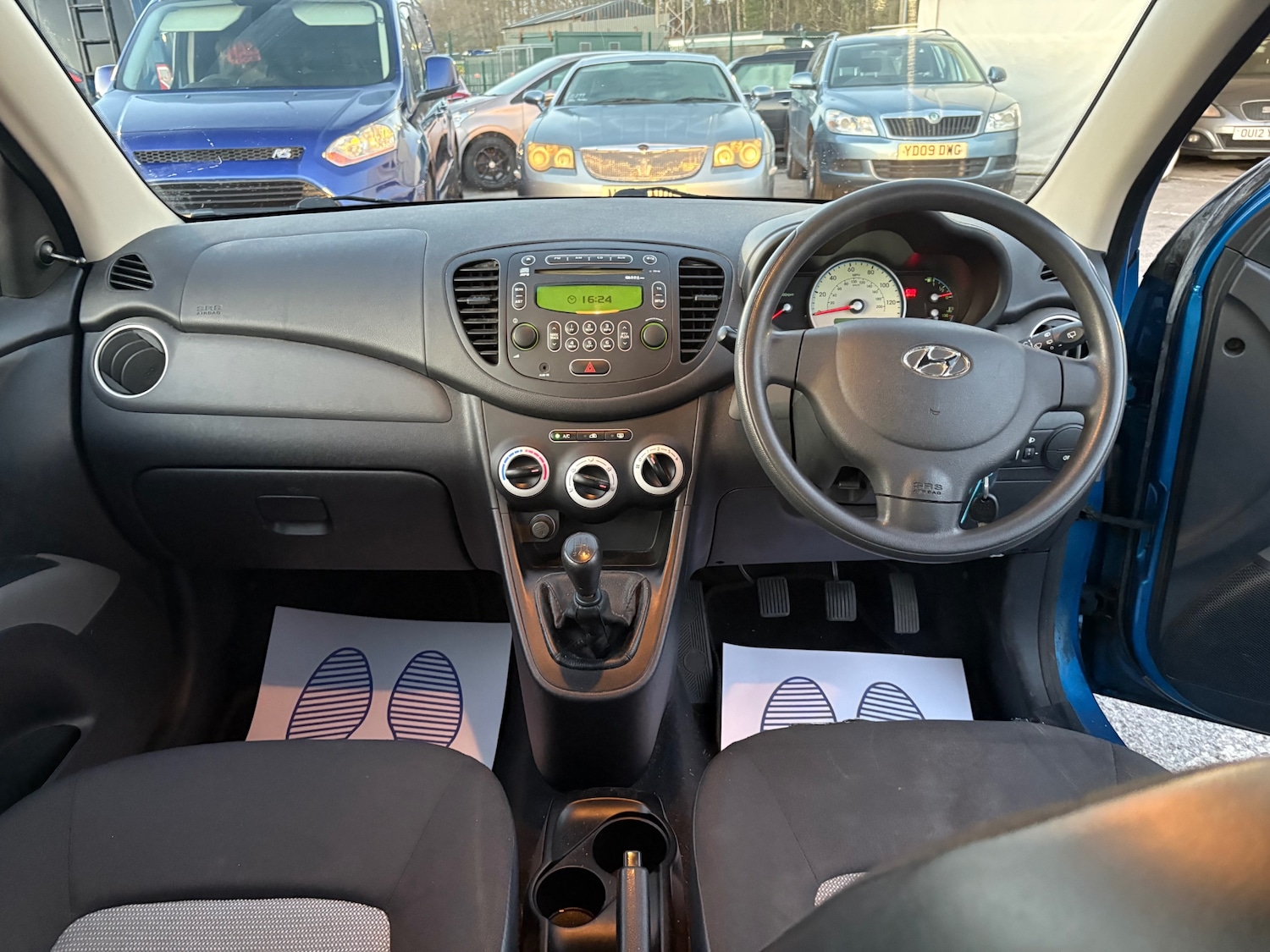 Used Hyundai i10 2010 for sale - 76696639: Photo 8