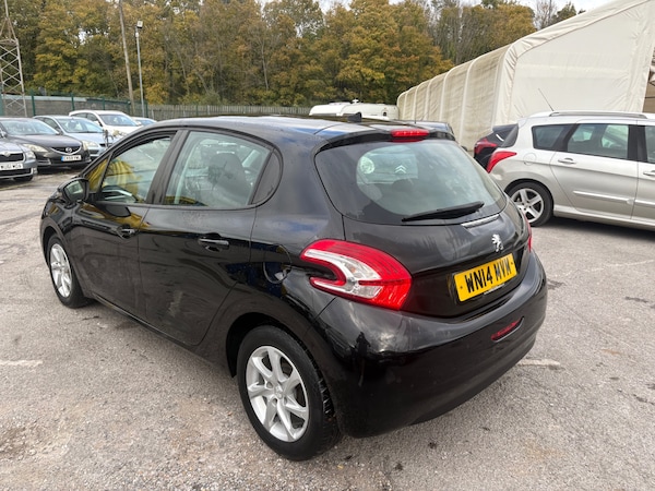 Used Peugeot 208 2014 for sale - 76184173: Photo 6