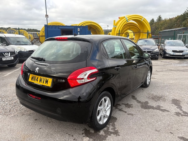 Used Peugeot 208 2014 for sale - 76184173: Photo 7