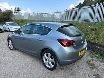 Used Vauxhall Astra 2012 for sale - 75541767: Photo