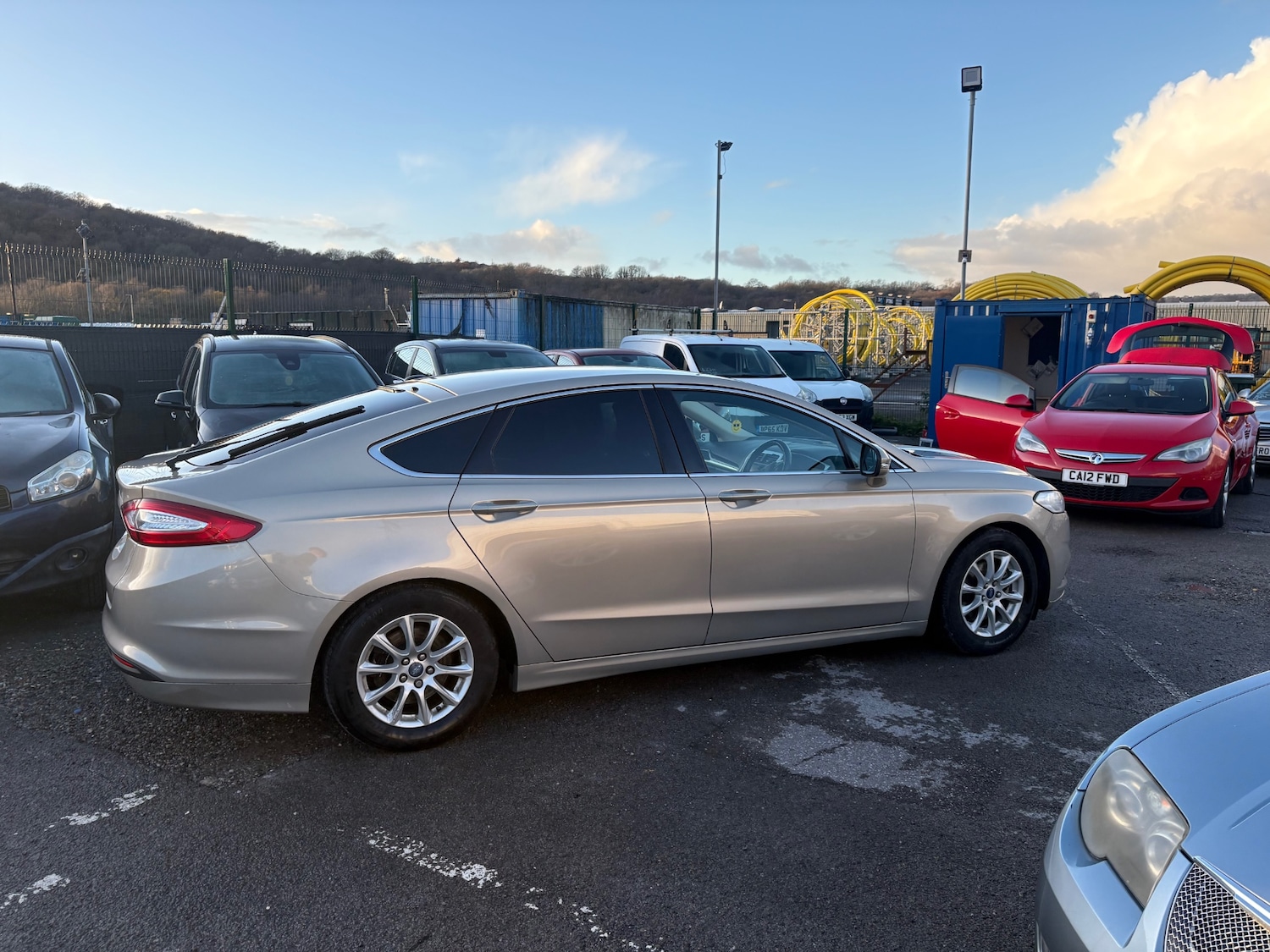 Used Ford Mondeo 2015 for sale - 76817485: Photo 2