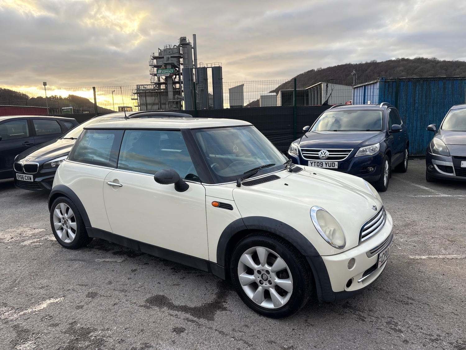 Used MINI Hatch 2005 for sale - 77070029: Photo 2