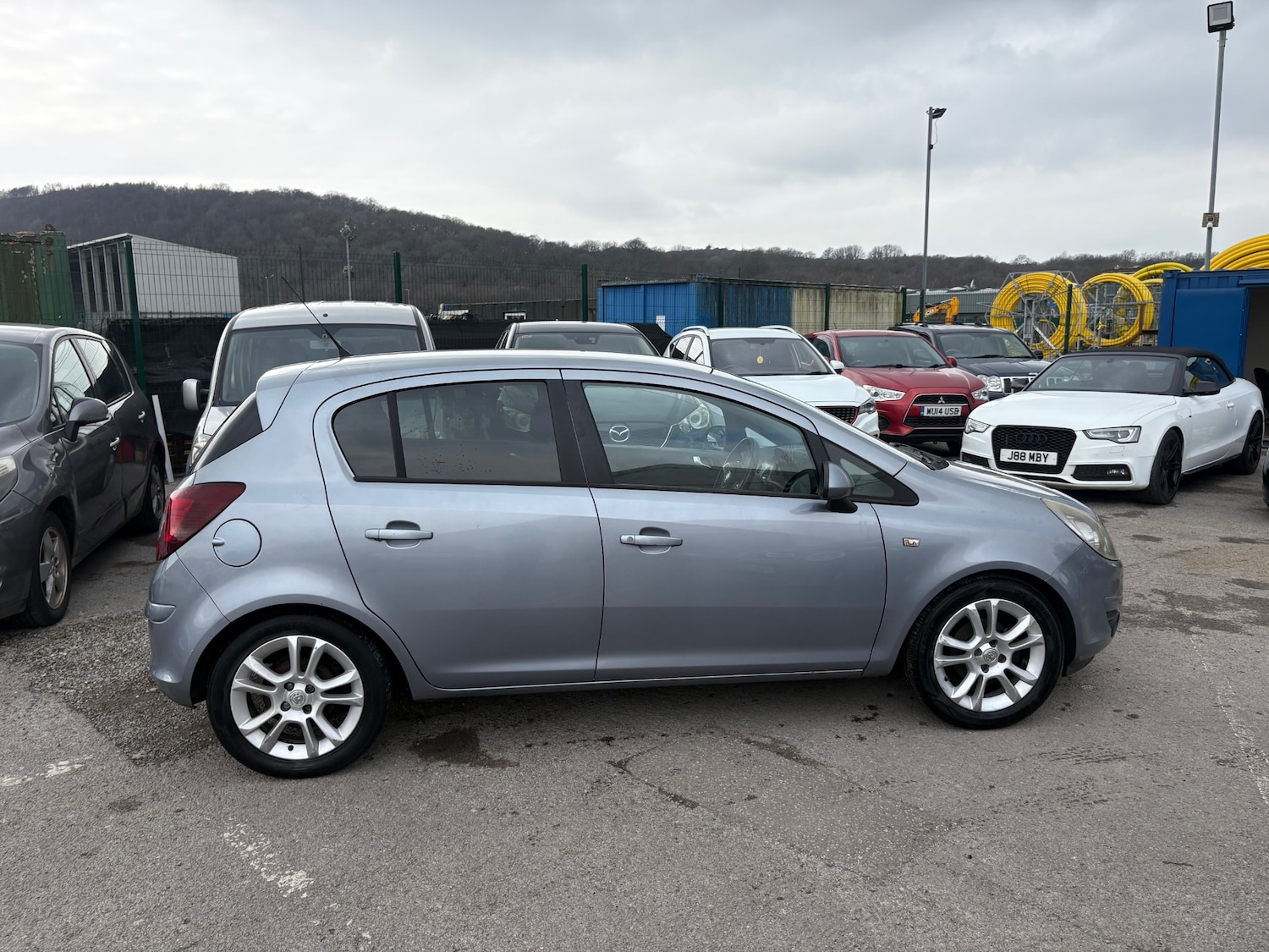 Used Vauxhall Corsa 2010 for sale - 77790262: Photo 3