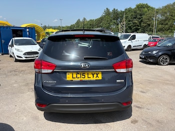 Used Kia Carens 2015 for sale - 78993732: Photo